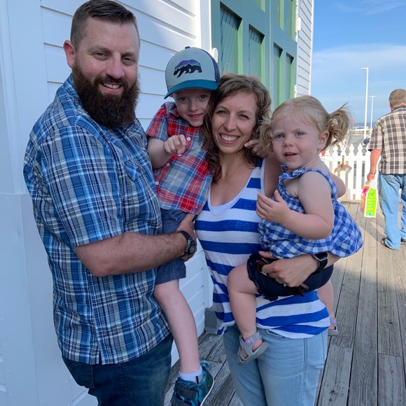 Meet your Posher, Heidi - Picture 3 of 5